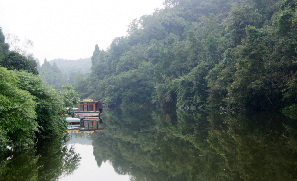 成都-绕城高速-蓉都大道-兴城大道-蜀龙大道-泥巴沱    5,大邑烟霞湖
