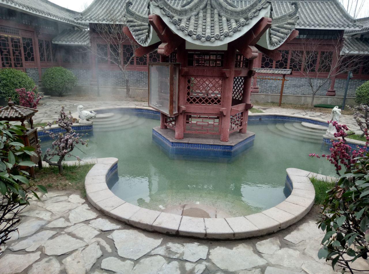 百泉湾温泉
