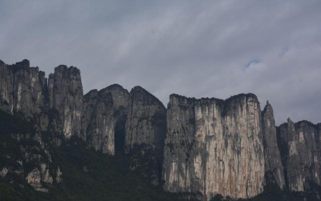 武汉出发宜昌恩施7日自驾游：宜昌三峡人家-三峡大坝-恩施土司城-女儿城-大峡谷惠游湖北7日自驾游