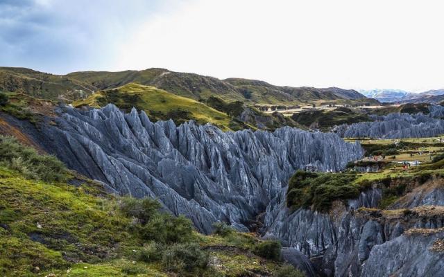 五一出发川西4日自驾：色达-墨石公园-雅拉雪山4日自驾游