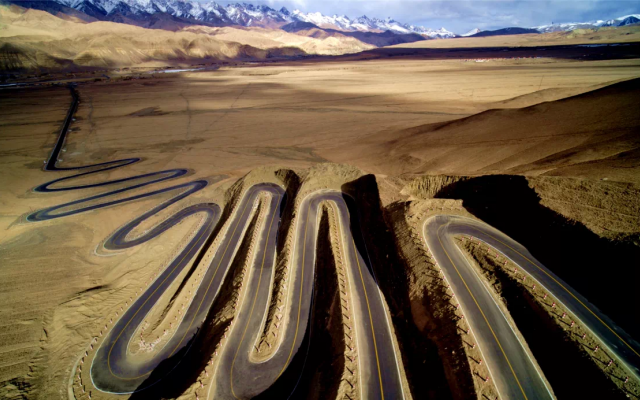 【喀什噶尔比西域更西域的地方】南疆十一日落地自驾：乌鲁木齐-火焰山-塔克拉玛干沙漠公路-和田-锡提亚